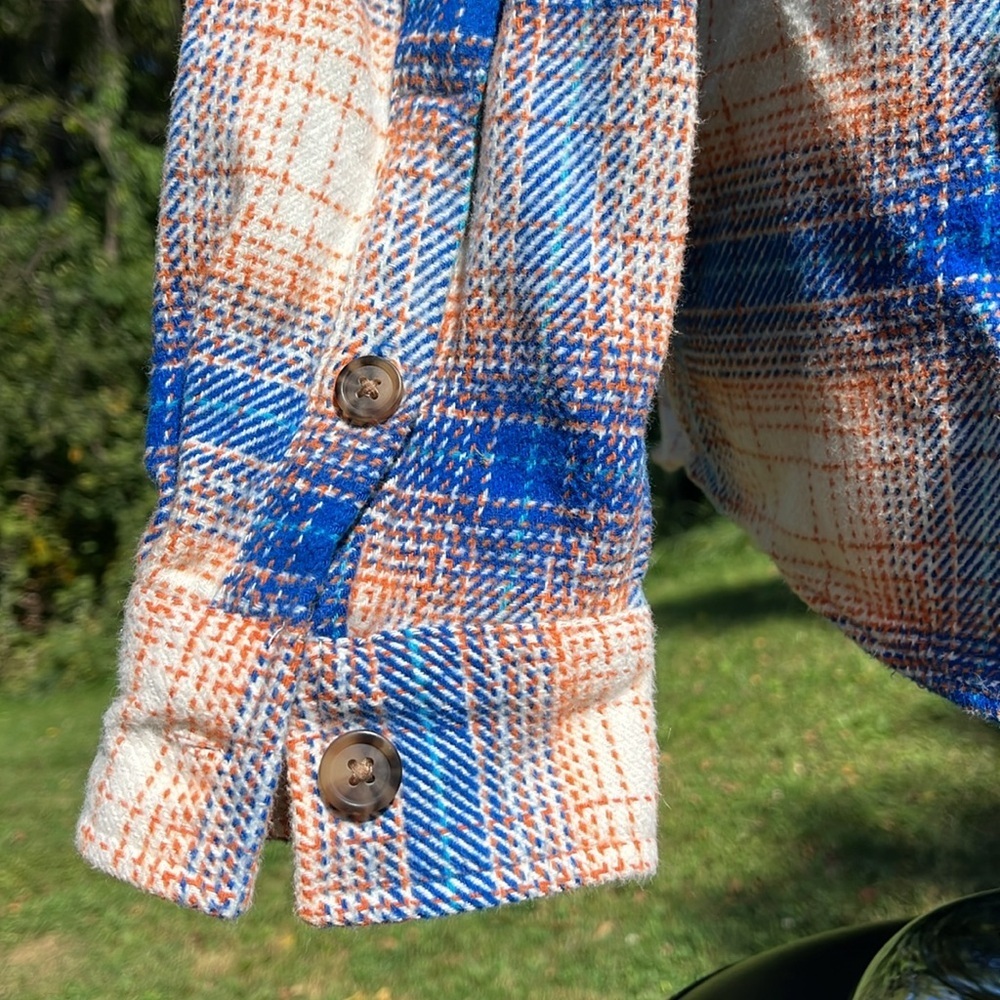 Goodfellow Plaid Medium Thickness Button Down Lon… - image 5